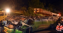 Stire din Actualitate : Accident cumplit, în Taiwan. Cel puțin 32 de morți