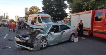 Stire din Eveniment : Accident cu cinci victime în zona ICIL,  după un impact frontal