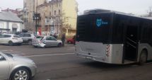 Stire din Eveniment : Autobuz implicat într-un accident, în centrul Constanței