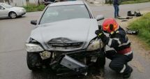 Stire din Eveniment : Copil de doi ani şi opt luni, dar şi mama sa, răniţi într-un accident rutier