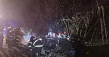 Stire din Eveniment : Impact frontal mortal. Patru morți, inclusiv o mamă care și-a protejat bebelușul