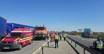Stire din Eveniment : Cum s-a produs accidentul de pe A1. Greșeala fatală făcută de șoferul TIR-ului aflat în spate