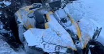 Stire din Eveniment : Plimbare de coșmar pe Transalpina. ATV făcut zob după impactul cu un copac