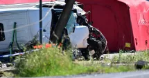 Stire din Actualitate : Nenorocire la trecerea de cale ferată. Mai multe persoane au murit într-un accident feroviar