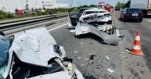 Stire din Eveniment : Trei persoane au ajuns la spital în urma unui accident în care au fost implicate cinci autoturisme