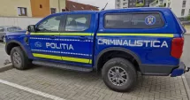 Stire din Eveniment : Autospecială de criminalistică, implicată într-un accident cu trei răniți