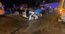 Stire din Eveniment : Accident rutier grav. O mașină de Poliție și un TIR s-au ciocnit frontal
