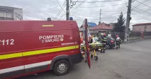 Stire din Eveniment : Accident grav. Soția a rămas blocată în mașină după ce bărbatul a pierdut controlul