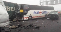 Stire din Eveniment : TRAGEDIE / Autocar românesc, implicat într-un accident în Ungaria. Patru persoane au decedat
