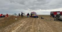Stire din Eveniment : UPDATE.Accident cu două victime la ieșirea din Saraiu. O mașină s-a răsturnat