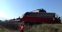 Stire din Eveniment : Accident feroviar! Un tren care transporta echipament militar a intrat într-un camion
