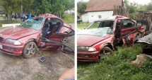 Stire din Eveniment : Un copil de 11 ani a rămas încarcerat, după ce mașina s-a făcut praf în urma unui accident rutier