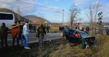 PLAN ROȘU DE INTERVENȚIE! 10 victime, după ce un autoturism și un autocar s-au ciocnit
