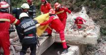 Stire din Eveniment : TRAGEDIE LA COSTINEȘTI / Doi tineri au murit îngropați de vii. UPDATE