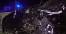 Stire din Eveniment : ACCIDENT GRAV! Cinci VICTIME, după ce o mașină s-a izbit violent de un cap de pod
