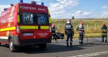 Stire din Eveniment : TRAGEDIE RUTIERĂ! UN MORT ȘI MAI MULȚI RĂNIȚI, DUPĂ CE UN MICROBUZ CU PASAGERI S-A CIOCNIT CU UN TIR