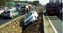 Stire din Actualitate : Carnagiu pe autostradă.  17 persoane au murit  și 35 au fost grav rănite