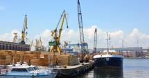 Stire din Eveniment : Accident naval: două nave s-au ciocnit în portul Constanța