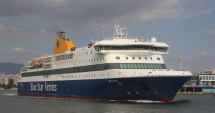 Stire din Economie : Accident naval produs de încurcarea ancorelor