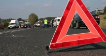 Stire din Eveniment : Microbuz cu 49 de călători, implicat într-un accident rutier