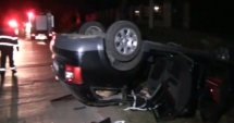Stire din Eveniment : ACCIDENT TERIBIL. Șofer beat răsturnat cu mașina