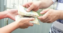 Stire din Eveniment : "Metoda Accidentul" revine! O femeie de 90 de ani, din Constanța, păcălită să plătească 1700 de lei