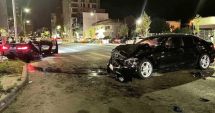 Stire din Eveniment : Accident deosebit de grav, noaptea trecută, pe bulevardul Mamaia. Trei persoane au ajuns la spital