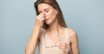 Stire din Sănătate : Acidul hialuronic menține ochii lubrifiați și reface umiditatea pierdută