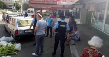Stire din Social : Vânzătorii ambulanți din piețe, "vânați" de polițiști