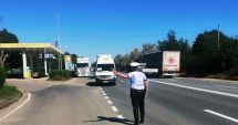 Stire din Eveniment : Polițiștii rutieri, în căutarea șoferilor care beau și calcă pedala de accelerație!