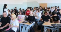 Stire din Social : Tinerii din Mangalia, parte activă în protejarea litoralului românesc
