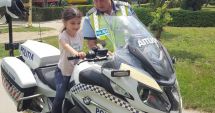 Stire din Eveniment : Activitate educativ-preventivă pentru copii desfășurată de polițiști