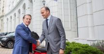 Stire din Politică-Administrație : Cîţu, după gafa ministrului Finanțelor: "Era optimist, vedea în viitor cât o să fie salariul minim pe economie"