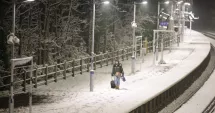 Stire din Actualitate : Zăpada perturbă transporturile în Franţa, Marea Britanie şi Olanda