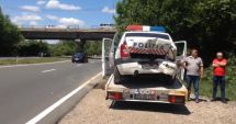 Stire din Eveniment : O mașină de poliție ce a intervenit la o tentativă de suicid, lovită de un șofer neatent