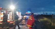 Stire din Eveniment : Carnagiu pe şosea, în această dimineaţă! 7 morți și 3 răniți, după ce un TIR, o mașină și o ambulanță s-au ciocnit
