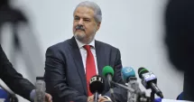 Stire din Actualitate : Fostul premier Adrian Năstase ironizează starea justiției din România, în urma documentarului Recorder