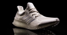 Stire din Tehnologie : Adidas lansează un model de pantofi sport biodegradabili