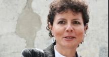 Stire din Eveniment : Adina Florea, primele declarații după ce Tudorel Toader a propus-o pentru șefia DNA: "Sunt onorată și emoționată. Nu îmi găsesc cuvintele"