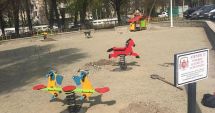 Stire din Politică-Administrație : Administrația locală amenajează noile locuri de joacă pentru copii