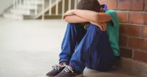 Stire din Eveniment : Adolescent bătut și ținut în frig de propria mamă. Femeia a fost pusă sub control judiciar
