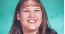 Stire din Actualitate : O adolescentă s-a prefăcut moartă în timp ce era aruncată de pe un pod, pentru a scăpa de ucigașul prietenei sale