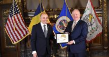 Stire din Actualitate : Ambasadorul României în SUA îl felicită pe Tim Walz, noul vicepreședinte american