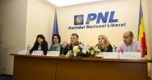 Stire din Politică-Administrație : Adriana Câmpeanu rămâne lidera femeilor din PNL Constanța