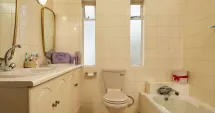 Stire din Actualitate : Cum să transformi o baie plictisitoare cu ajutorul mobilierului