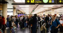 Stire din Actualitate : UE schimbă regulile pentru transportul aerian. Ce drepturi noi vor avea pasagerii