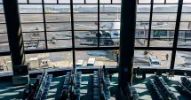 Stire din Eveniment : Alertă cu bombă la Strasbourg. Europarlamentari români împiedicați să debarce din avion