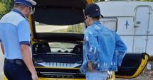 Stire din Eveniment : Razii la aeroporturi. Polițiștii au verificat taxiurile