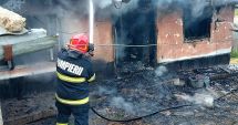Stire din Eveniment : Două case şi o magazie au ars din temelii, din cauza unui aparat pe care mulți români îl au în locuință