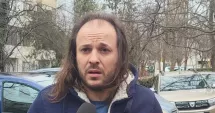 Stire din Eveniment : Bărbatul care a atacat mai mulți polițiști într-o scară de bloc din Constanța a fost reținut